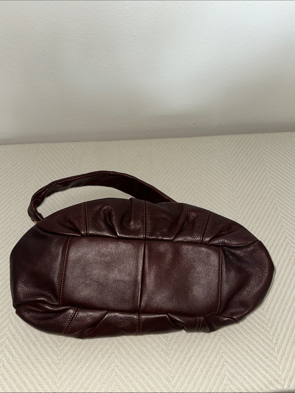 b. Makowsky Dark Burgundy Brown Gathered Hobo Shoulder Bag with Gold Hardware - Picture 9 of 10